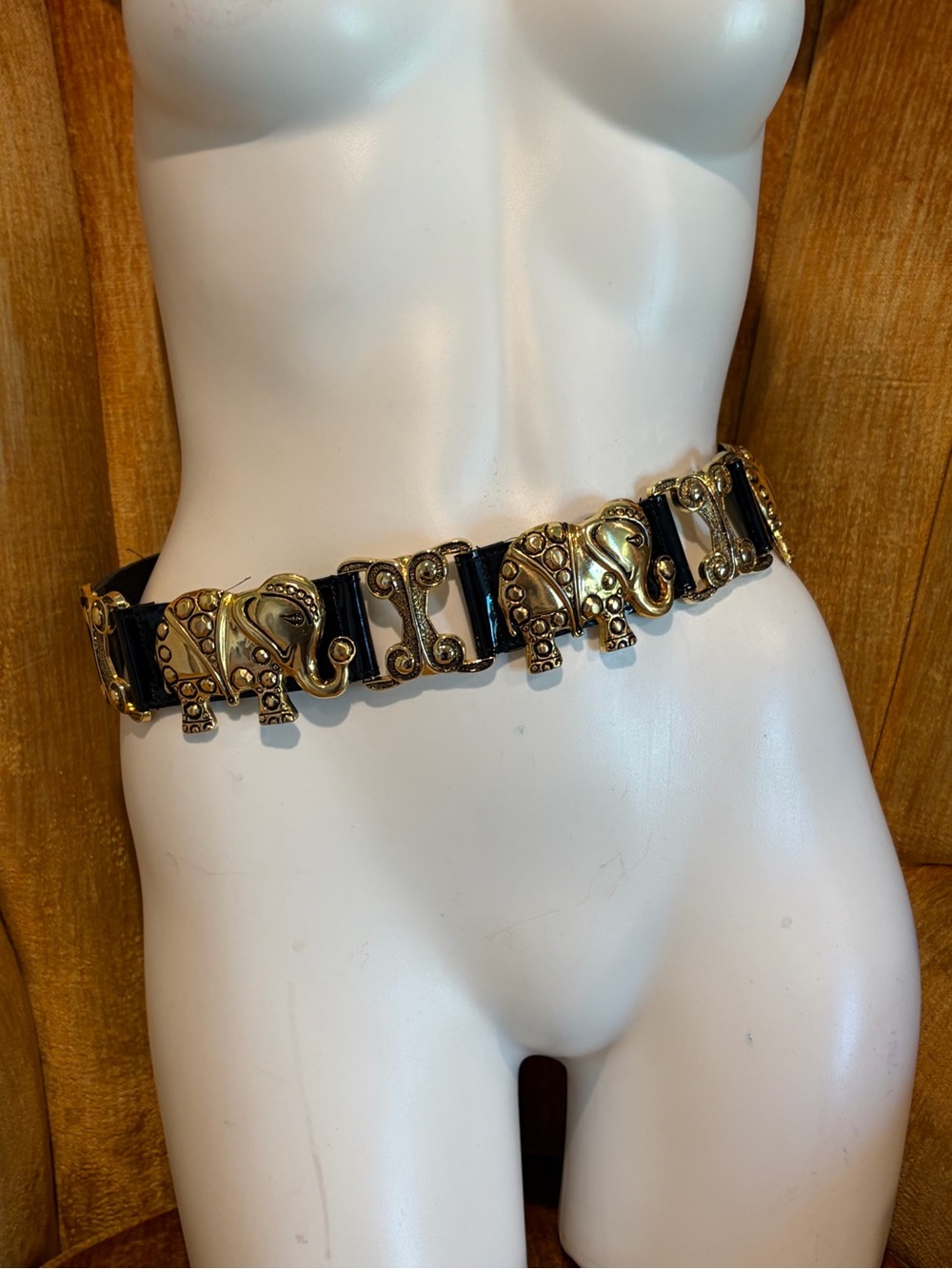 Vintage 80s 90s Gold Elephant Link Statement Belt Cincher